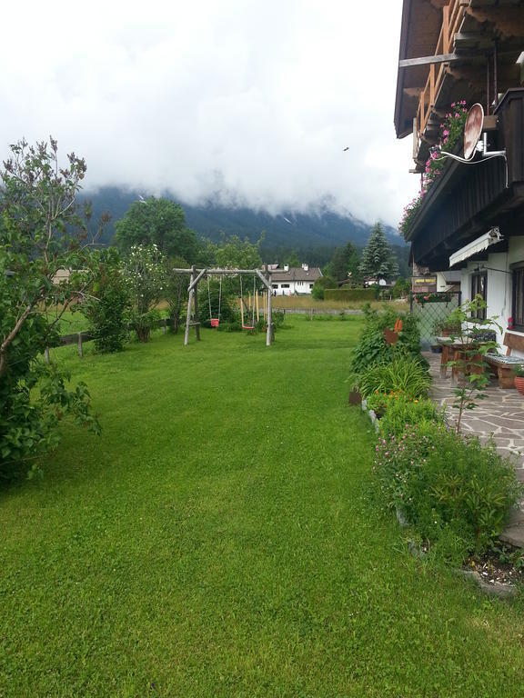 Bed and Breakfast Haus Karwendelblick Leutasch Esterno foto