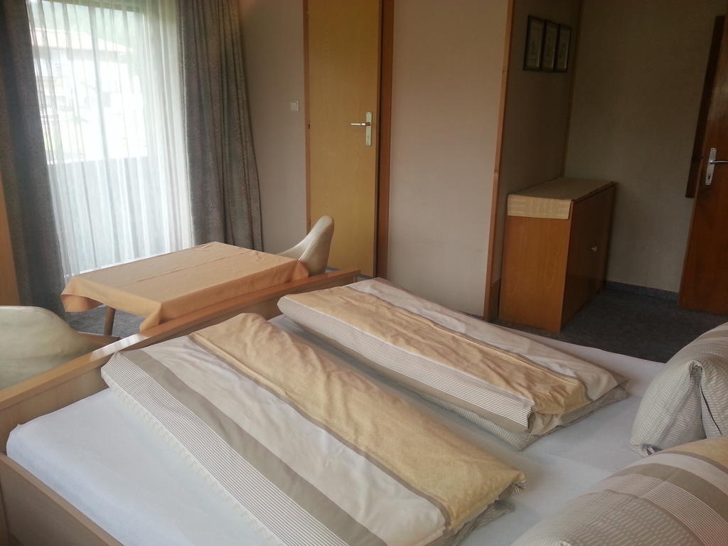 Bed and Breakfast Haus Karwendelblick Leutasch Camera foto