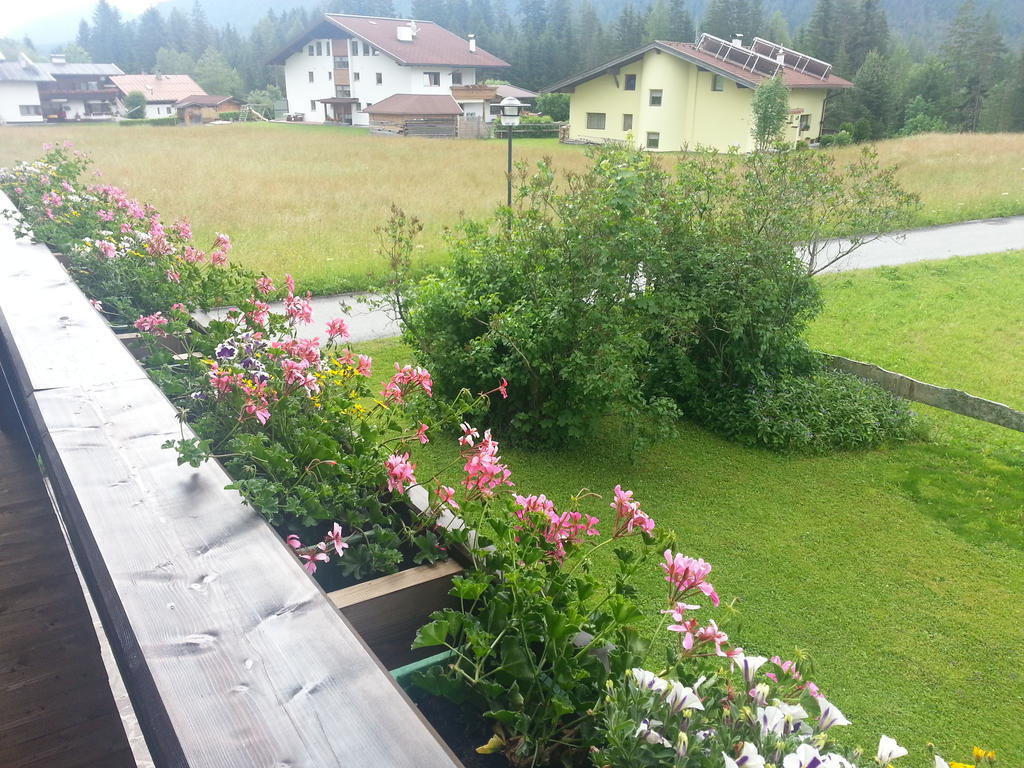 Bed and Breakfast Haus Karwendelblick Leutasch Camera foto